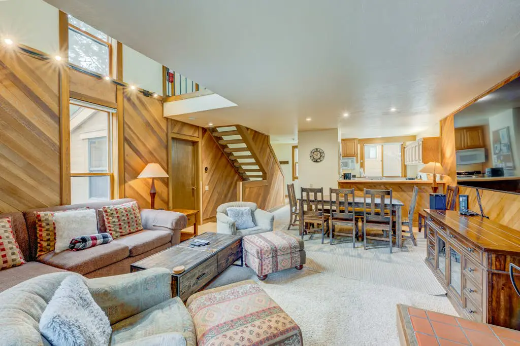 Cheery Gold Bend Family Condo