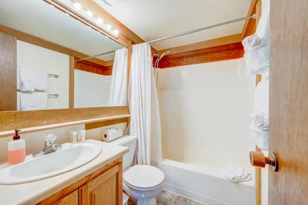 Cheery Gold Bend Family Condo