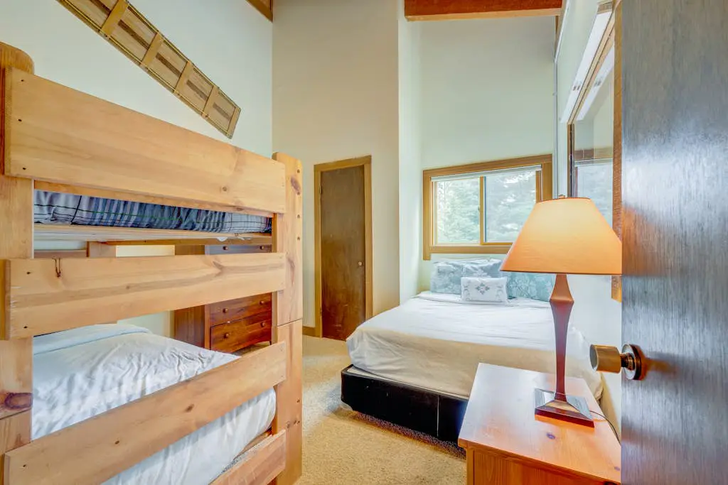 Cheery Gold Bend Family Condo