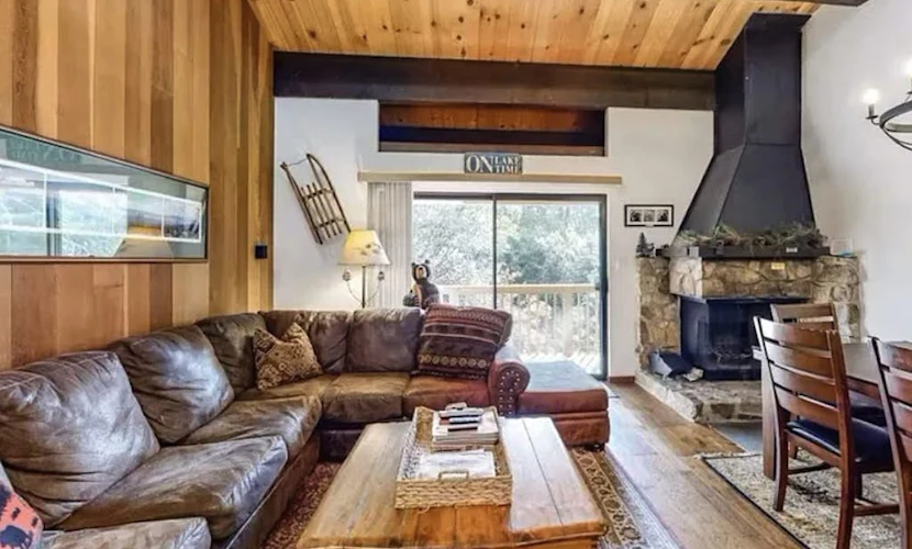 Creekside Comfort Meets Tahoe Adventure – Your Stylish Getaway in Kings Beach