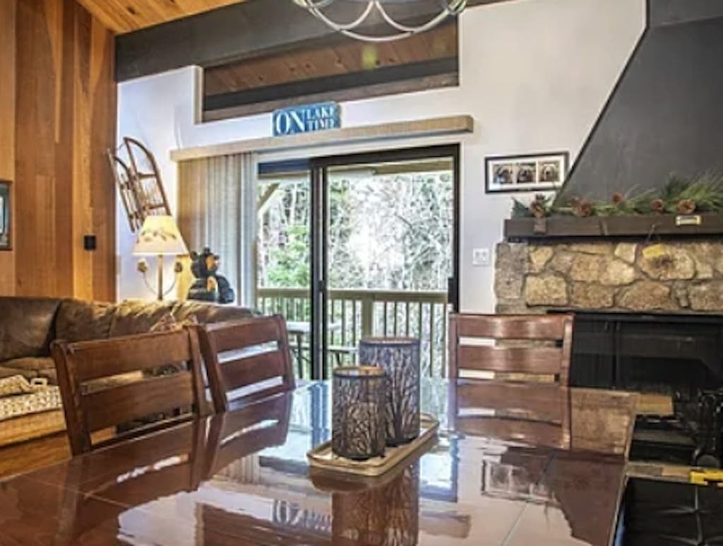 Creekside Comfort Meets Tahoe Adventure – Your Stylish Getaway in Kings Beach