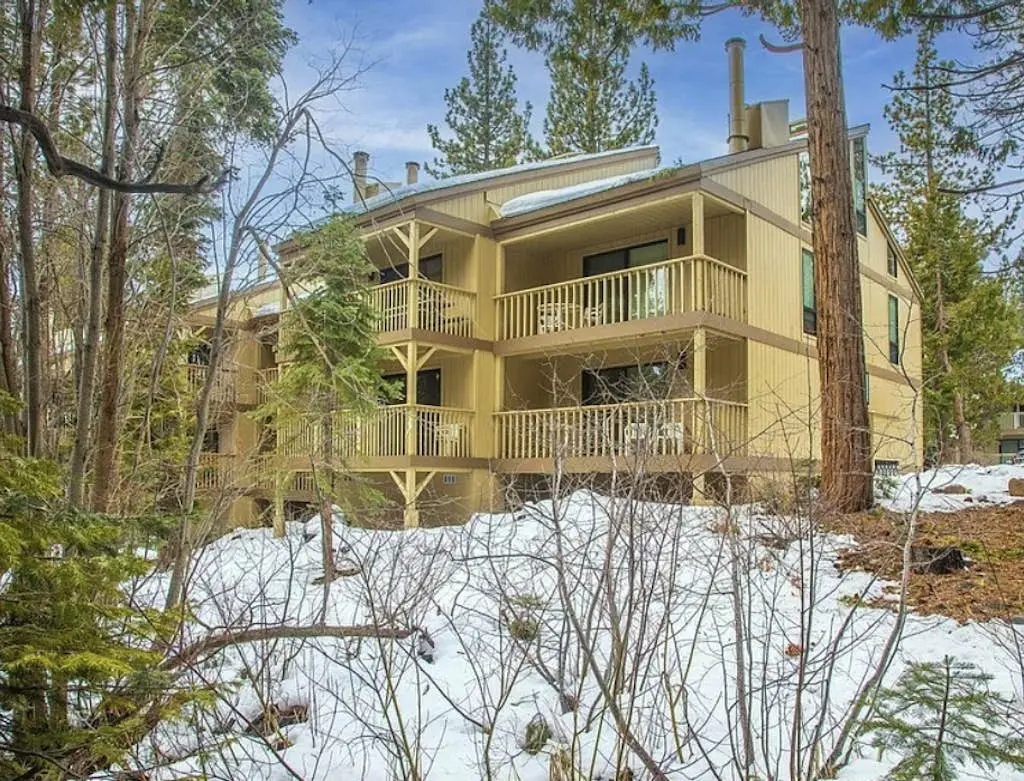 Creekside Comfort Meets Tahoe Adventure - Your Stylish Getaway in Kings Beach