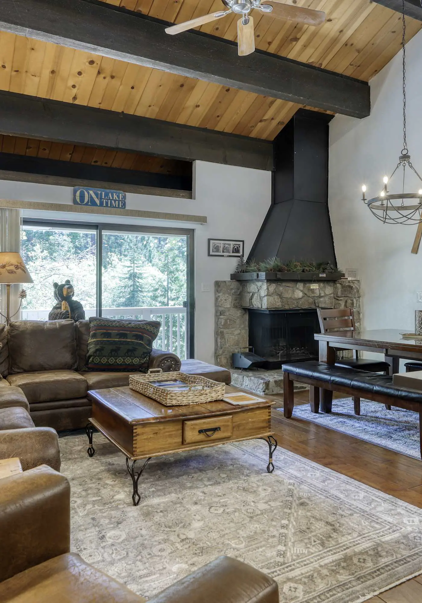 Creekside Comfort Meets Tahoe Adventure - Your Stylish Getaway in Kings Beach