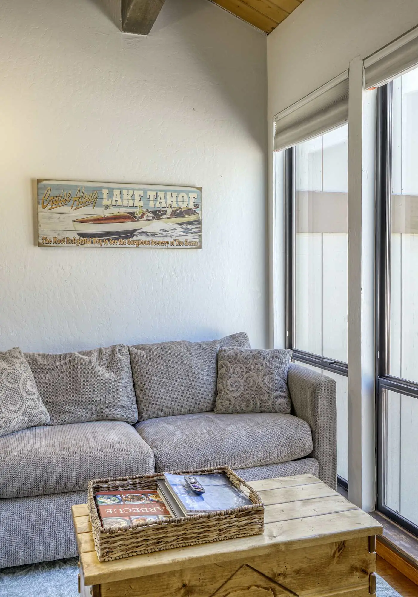 Creekside Comfort Meets Tahoe Adventure - Your Stylish Getaway in Kings Beach