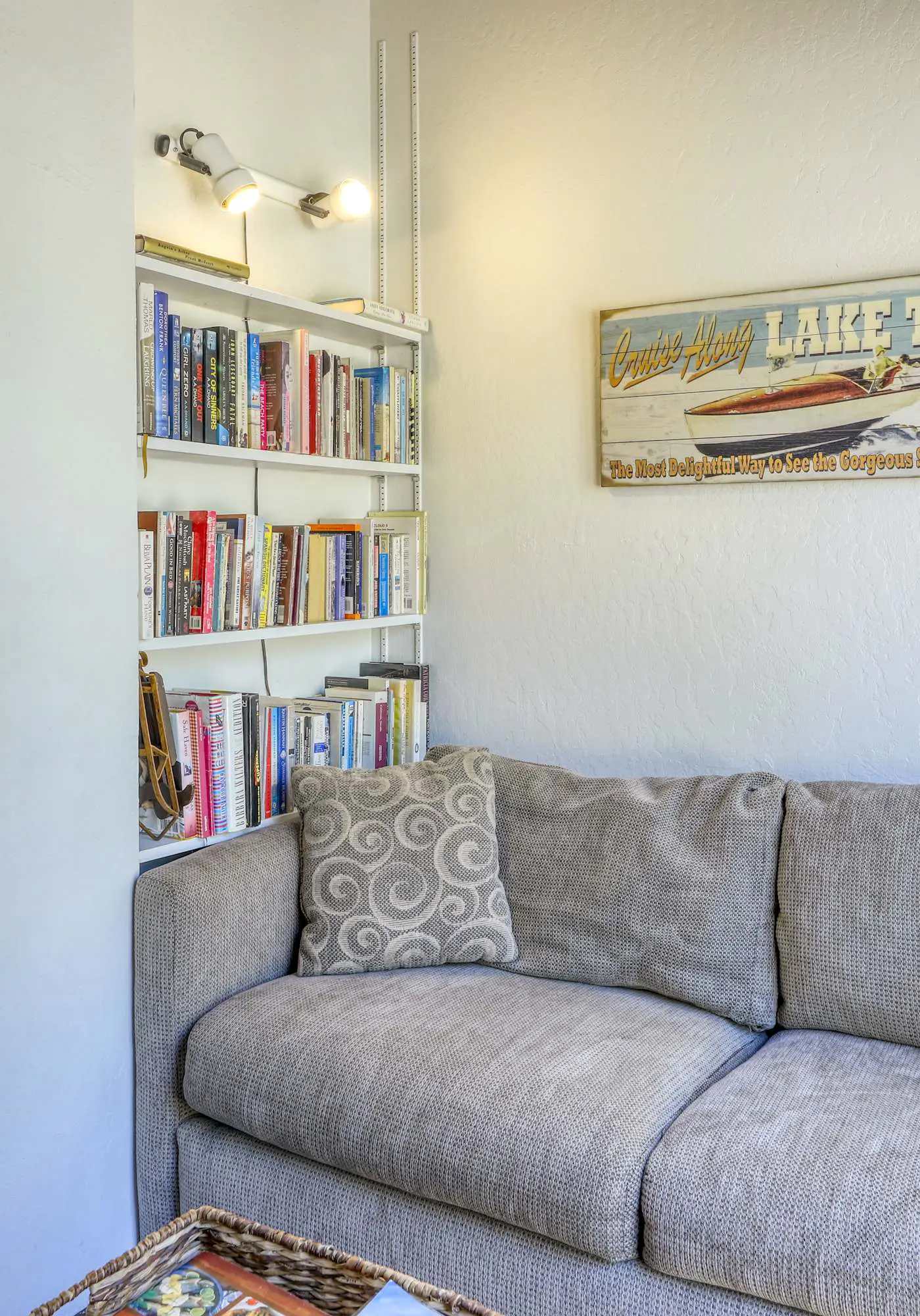 Creekside Comfort Meets Tahoe Adventure - Your Stylish Getaway in Kings Beach
