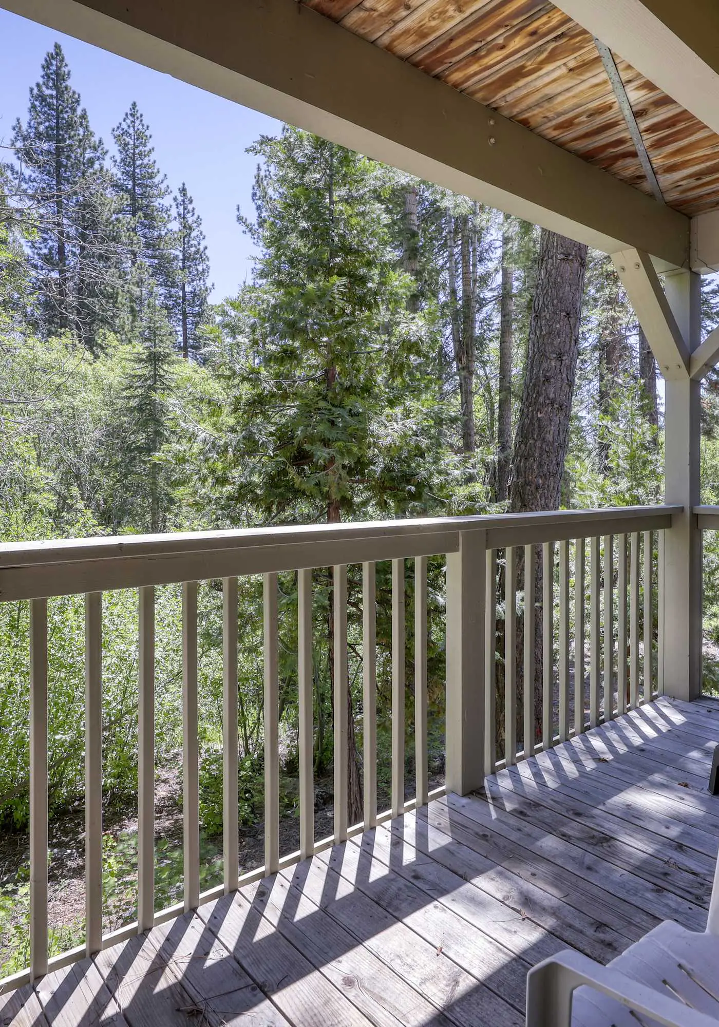 Creekside Comfort Meets Tahoe Adventure - Your Stylish Getaway in Kings Beach