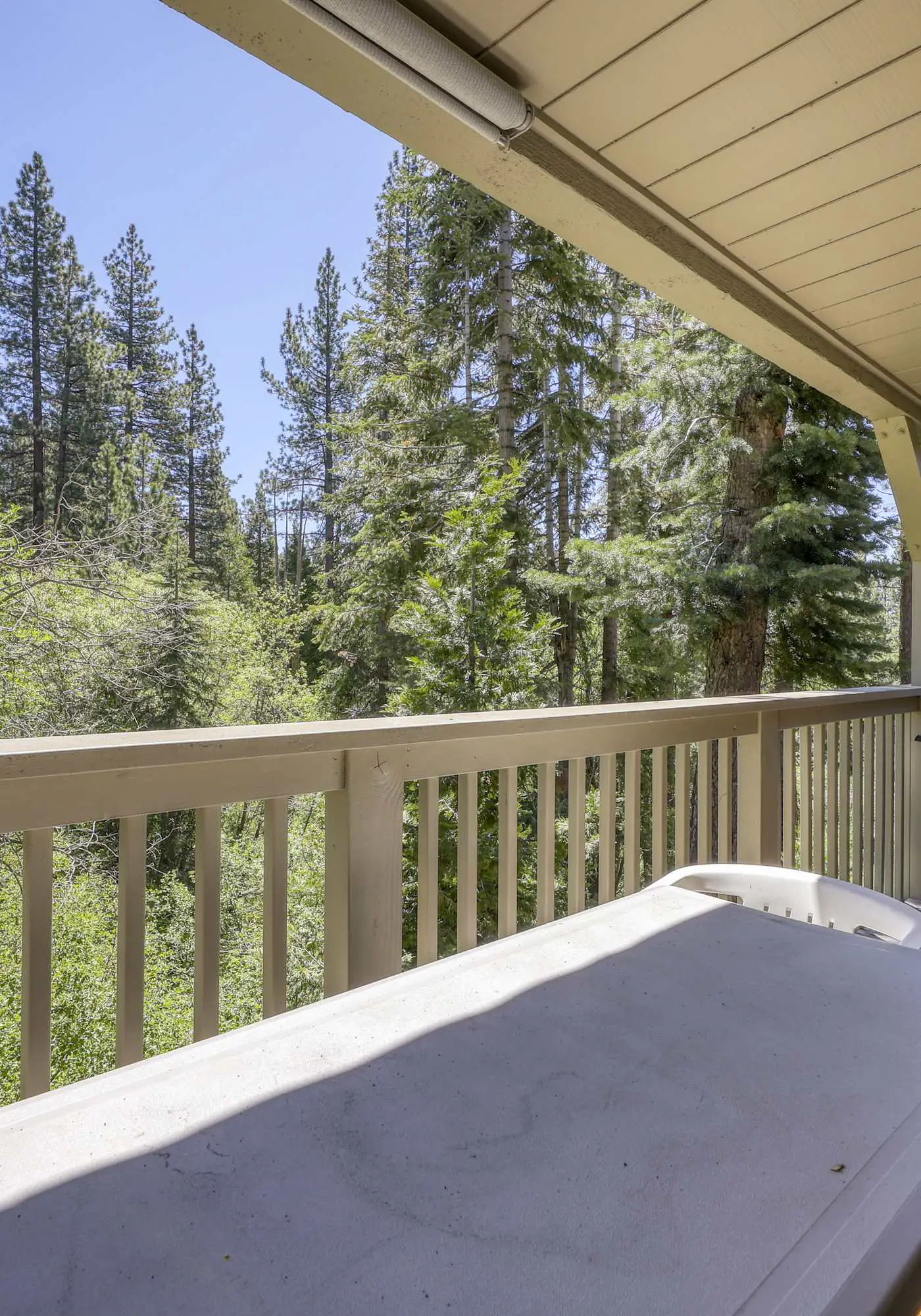 Creekside Comfort Meets Tahoe Adventure - Your Stylish Getaway in Kings Beach
