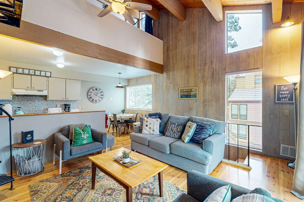 🏔️ Family-Friendly Condo with Pool, Tennis, Deck & Walk to Beach Access 🏖️