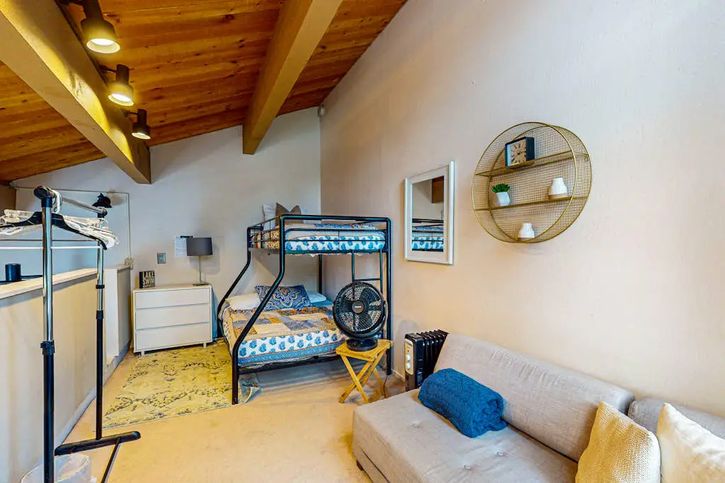 Family-Friendly Condo with Pool, Tennis, Deck & Walk to Beach Access