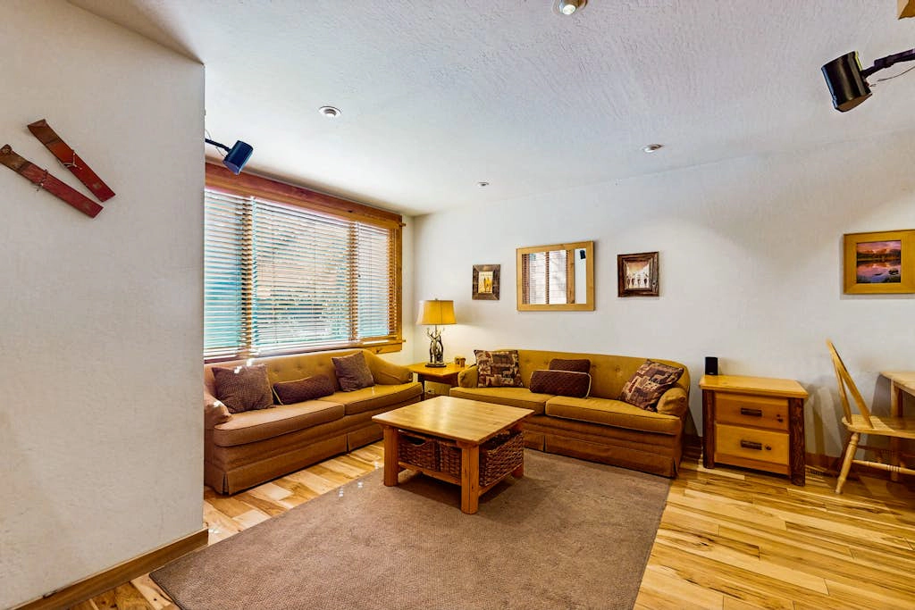 Cozy Condo in Ski Trails