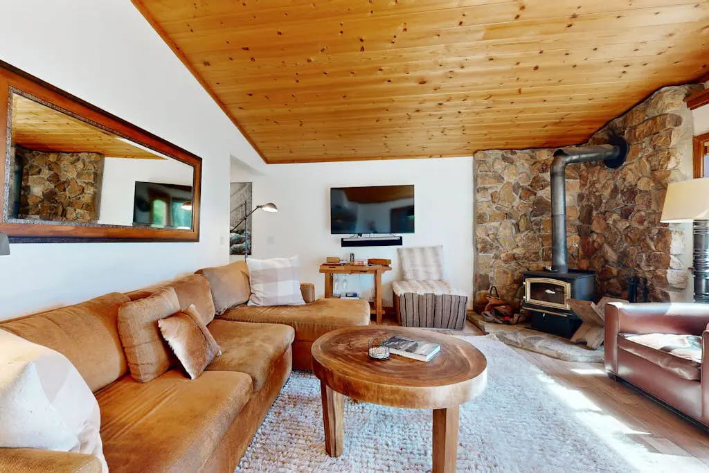 Spectacular Lakeview Cabin