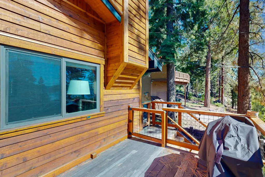 Spectacular Lakeview Cabin