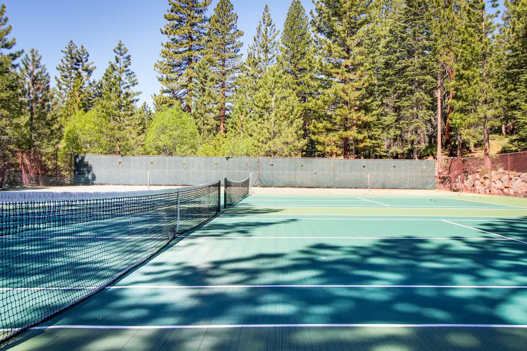 Mountain Home with Gas Fireplace, Fast WiFi, Balcony, Shared Pool, Tennis