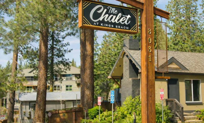 Inviting hotel with lakeview, golf, skiing, WiFi, & Netflix