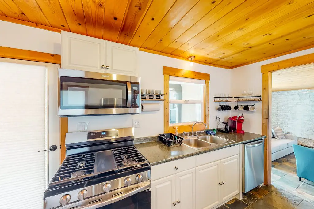 The Chalet at Kings Beach 9