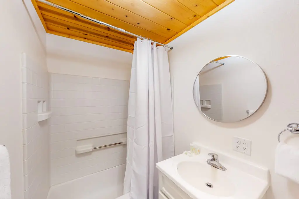The Chalet at Kings Beach 9
