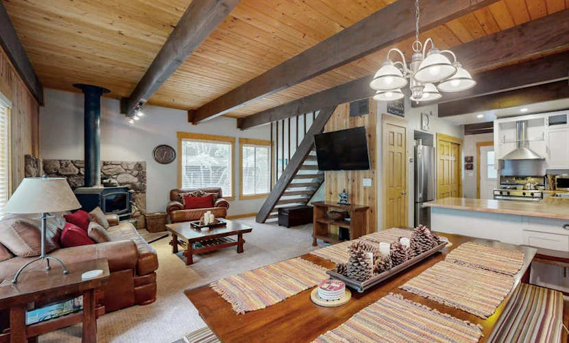 Classic Tahoe escape w/private deck, gas grill, walk to golf course