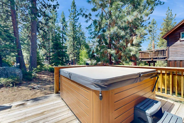 Pine Haven with Private Hot Tub & Deck Short Walk to Beach, Near Skiing