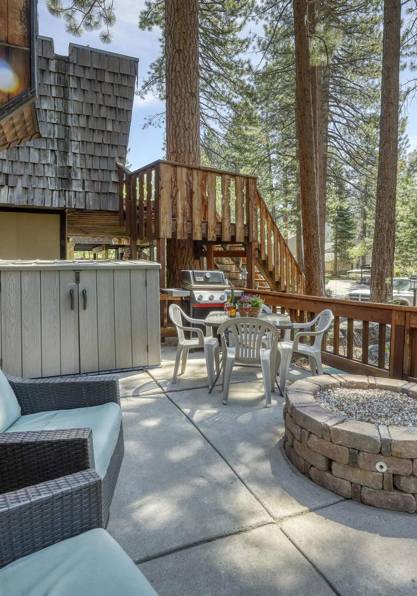 Charming townhouse in Incline Village with private hot tub & amazing location