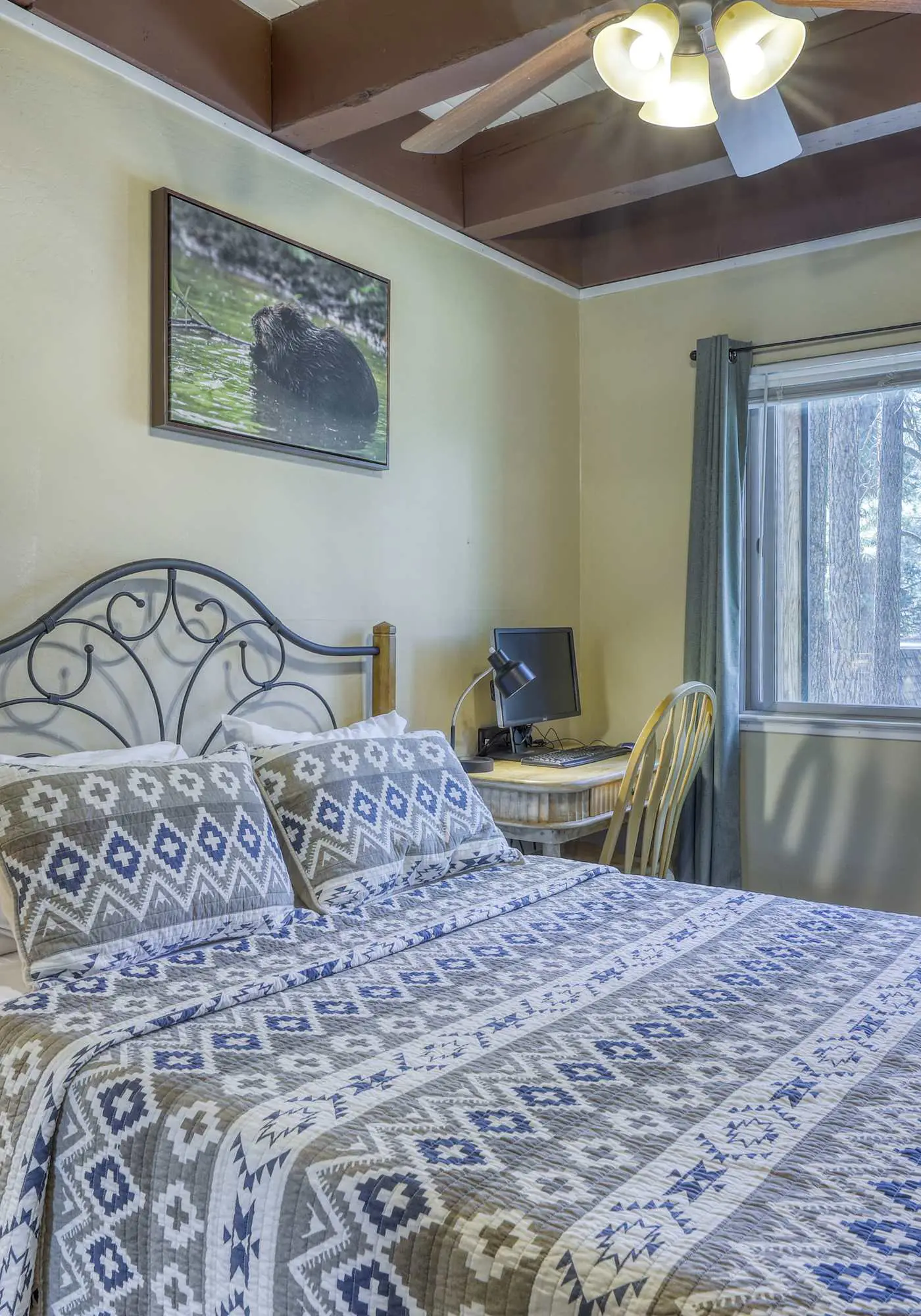 Charming townhouse in Incline Village with private hot tub & amazing location