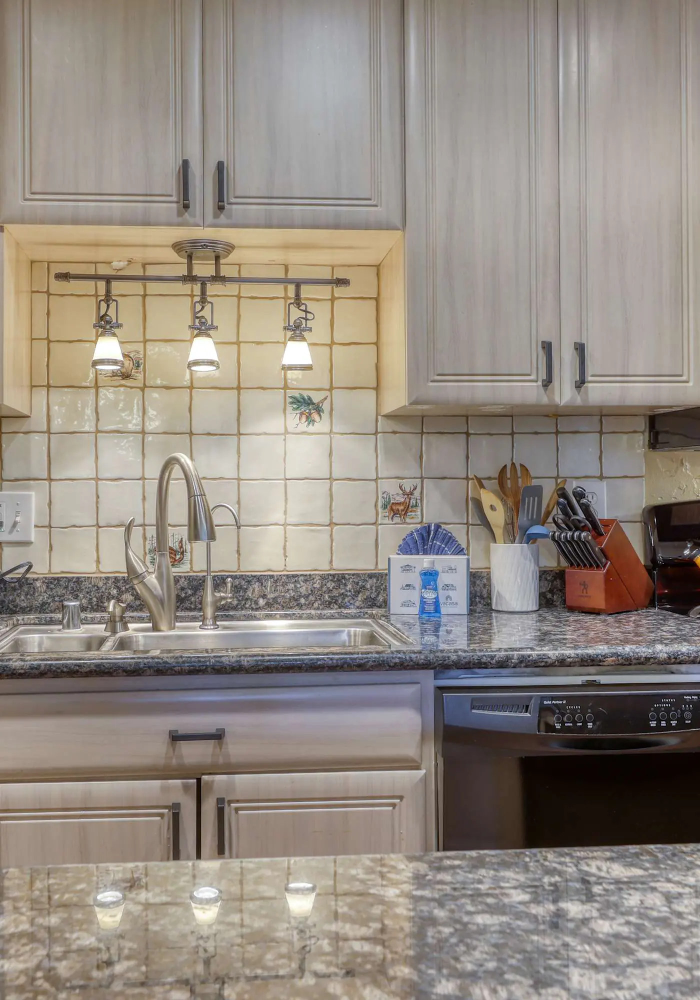 Charming townhouse in Incline Village with private hot tub & amazing location