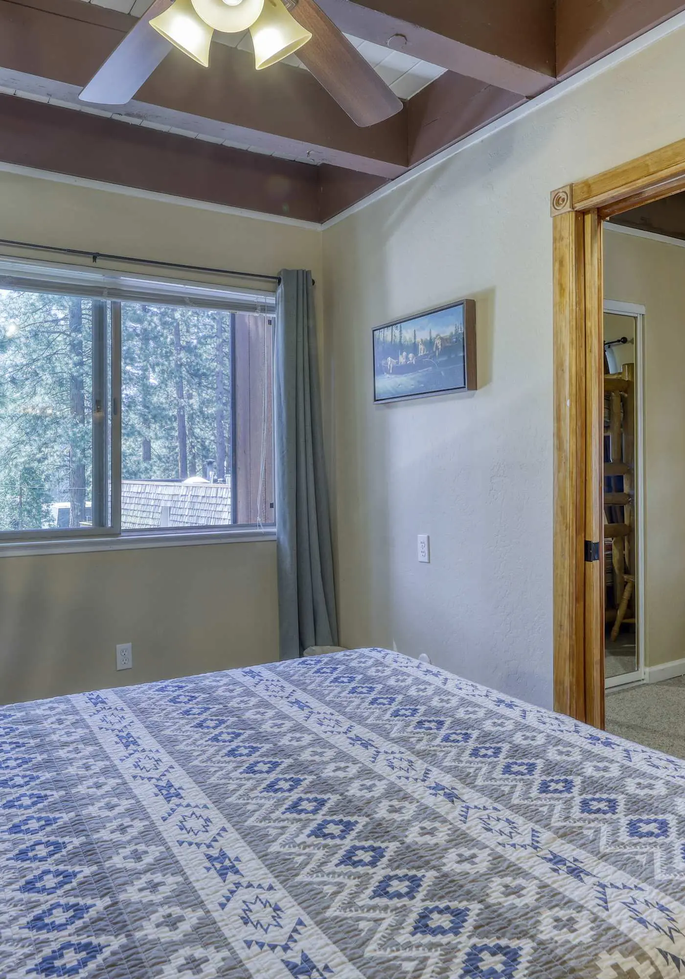 Charming townhouse in Incline Village with private hot tub & amazing location
