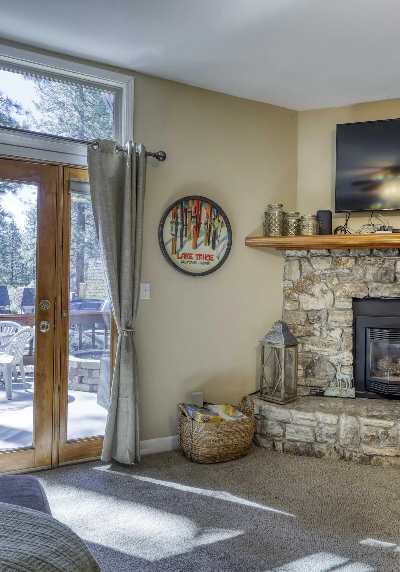 Charming townhouse in Incline Village with private hot tub & amazing location