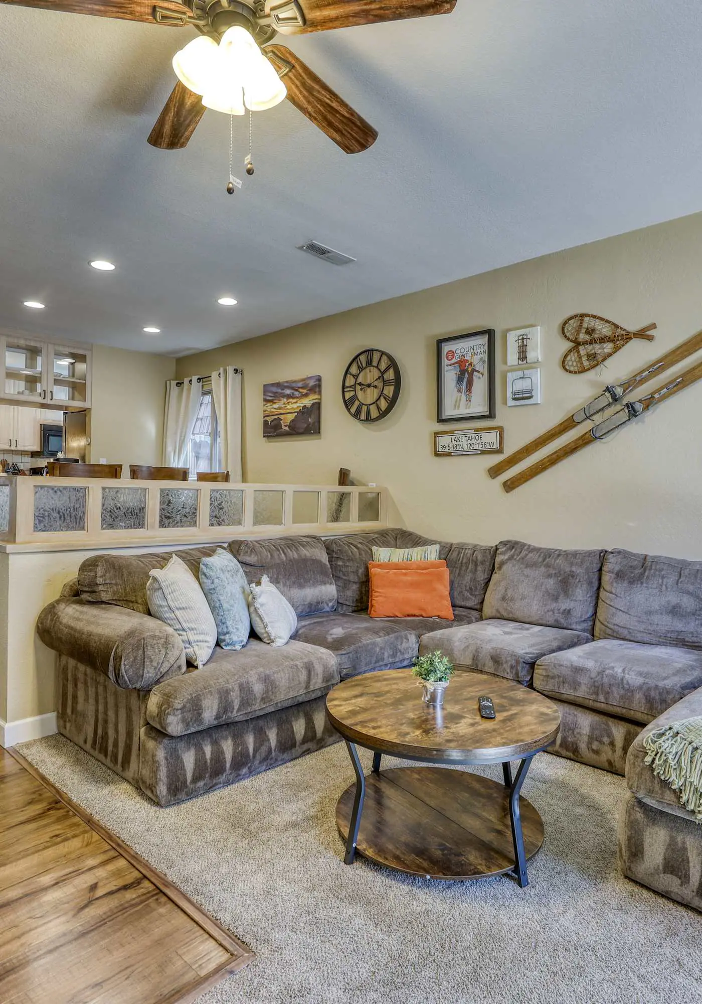 Charming townhouse in Incline Village with private hot tub & amazing location