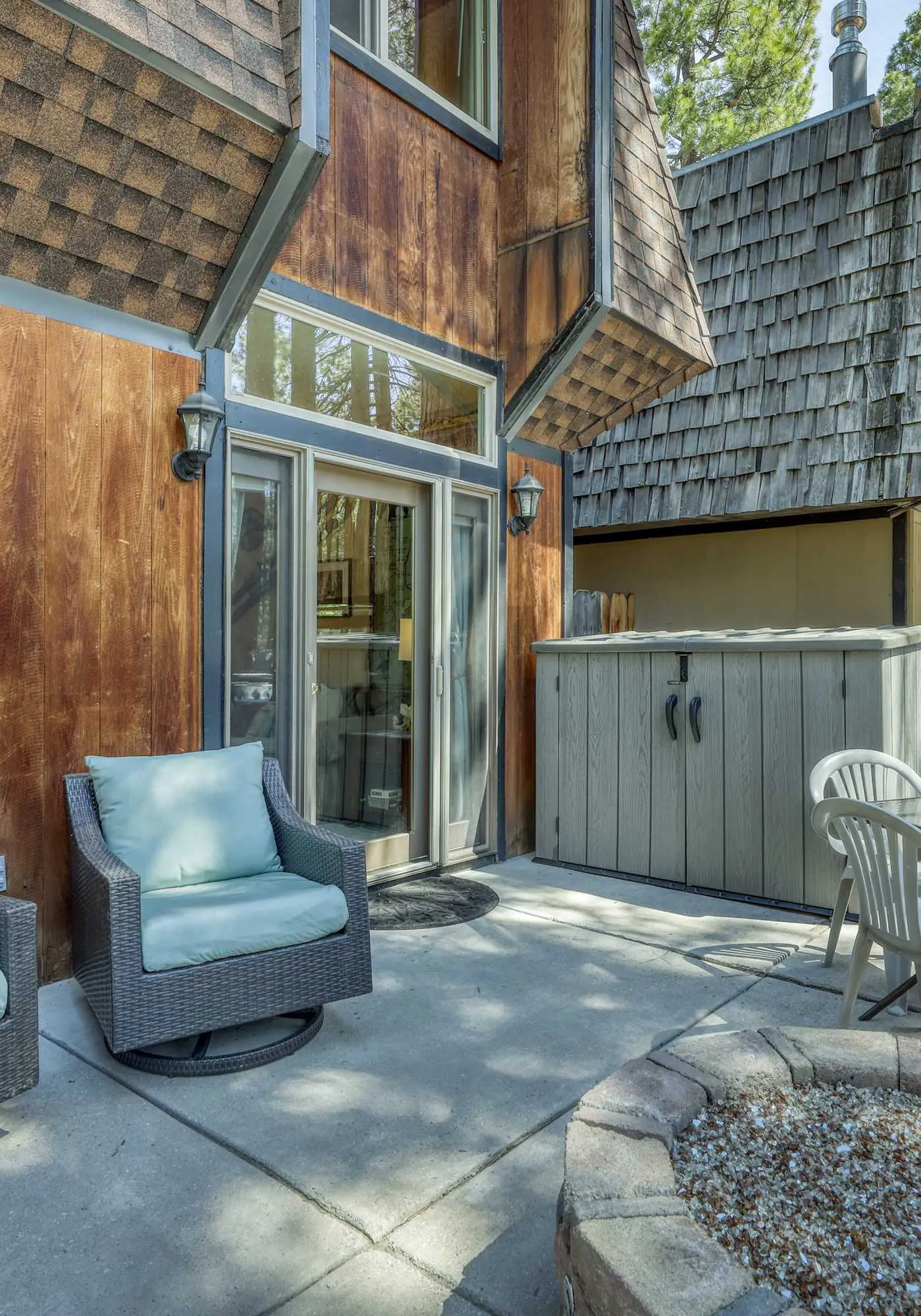 Charming townhouse in Incline Village with private hot tub & amazing location