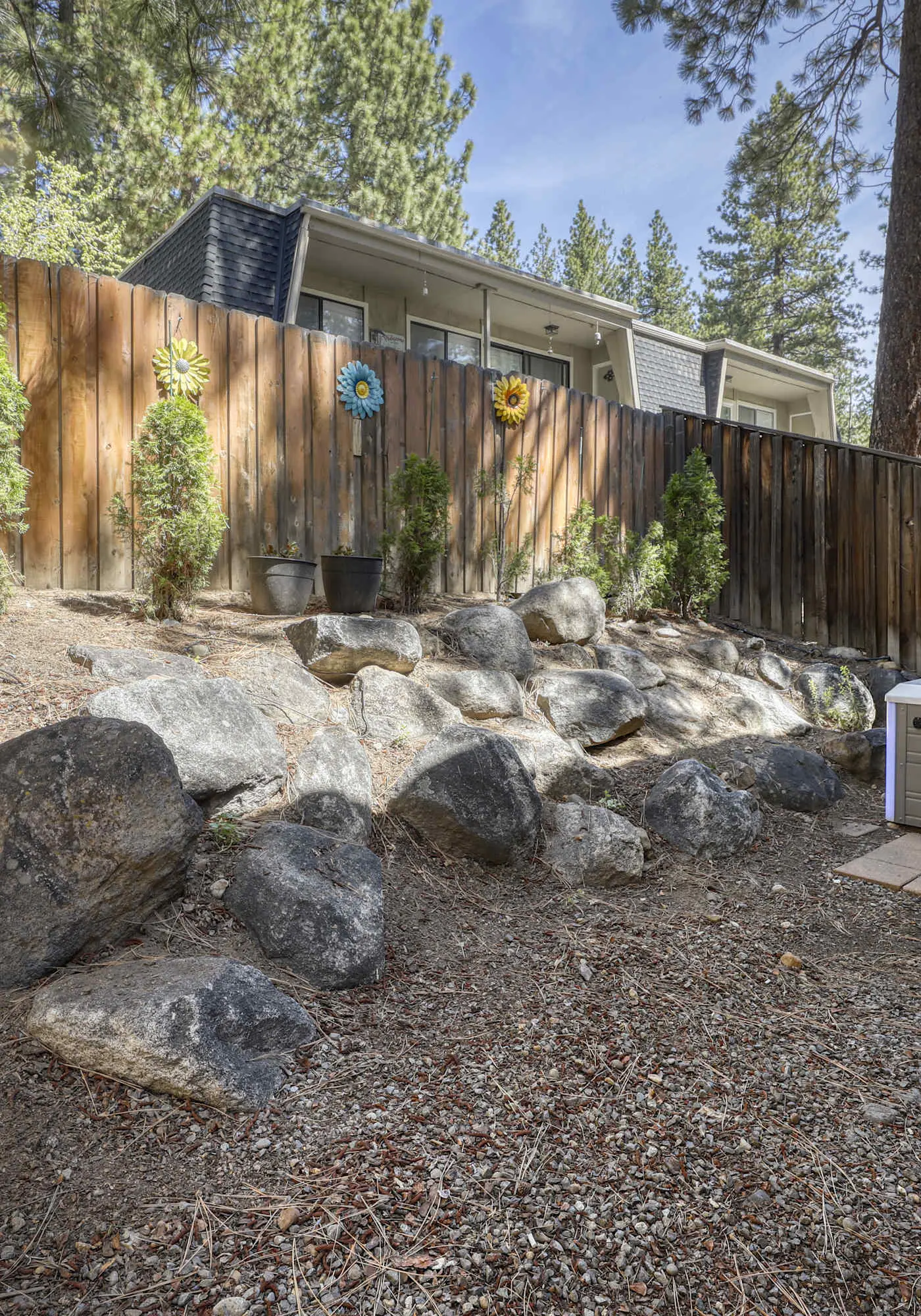 Charming townhouse in Incline Village with private hot tub & amazing location
