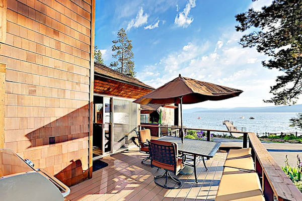 Expansive Lake Tahoe Oasis w/ Pier & Fireplace - Walk to Kings Beach