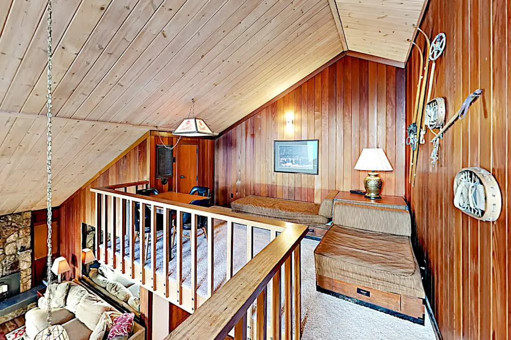 Expansive Lake Tahoe Oasis w/ Pier & Fireplace - Walk to Kings Beach