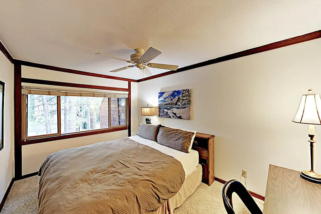 Expansive Lake Tahoe Oasis w/ Pier & Fireplace - Walk to Kings Beach