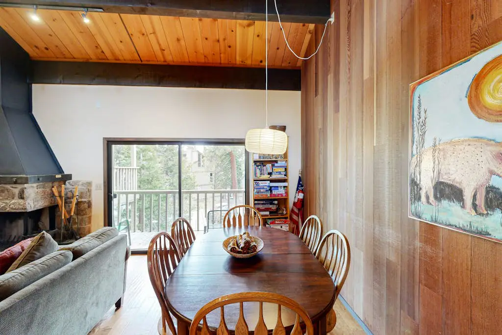 Inviting condo with balconies, fireplace, outdoor pool, sauna, & fitness center