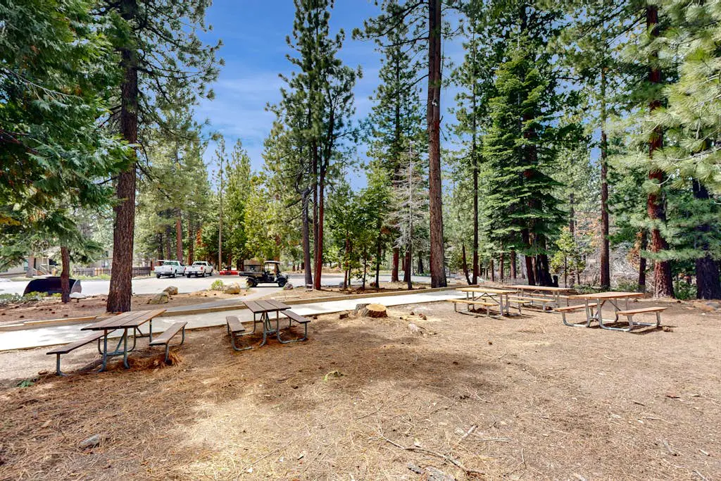 Inviting condo with balconies, fireplace, outdoor pool, sauna, & fitness center