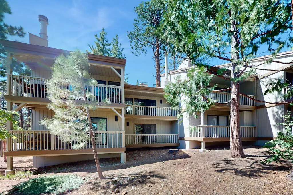 Kingswood Village 1