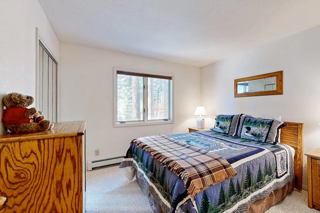 Updated townhouse with deck & fireplace - walk to lake, shopping, and dining