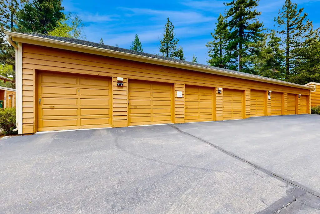 Updated townhouse with deck & fireplace - walk to lake, shopping, and dining
