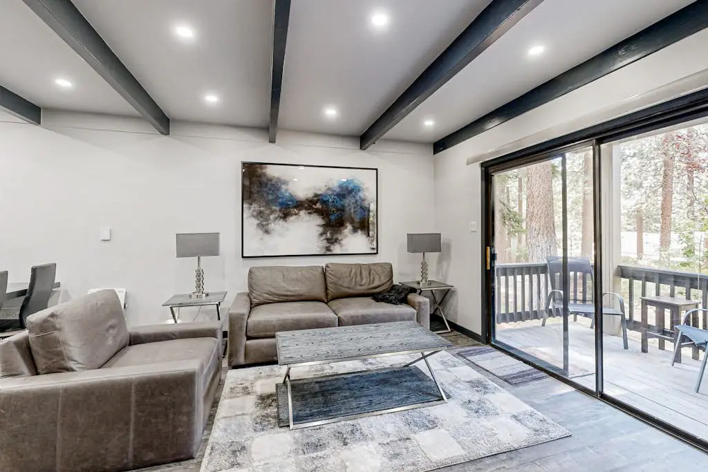 Modern Mountain Retreat