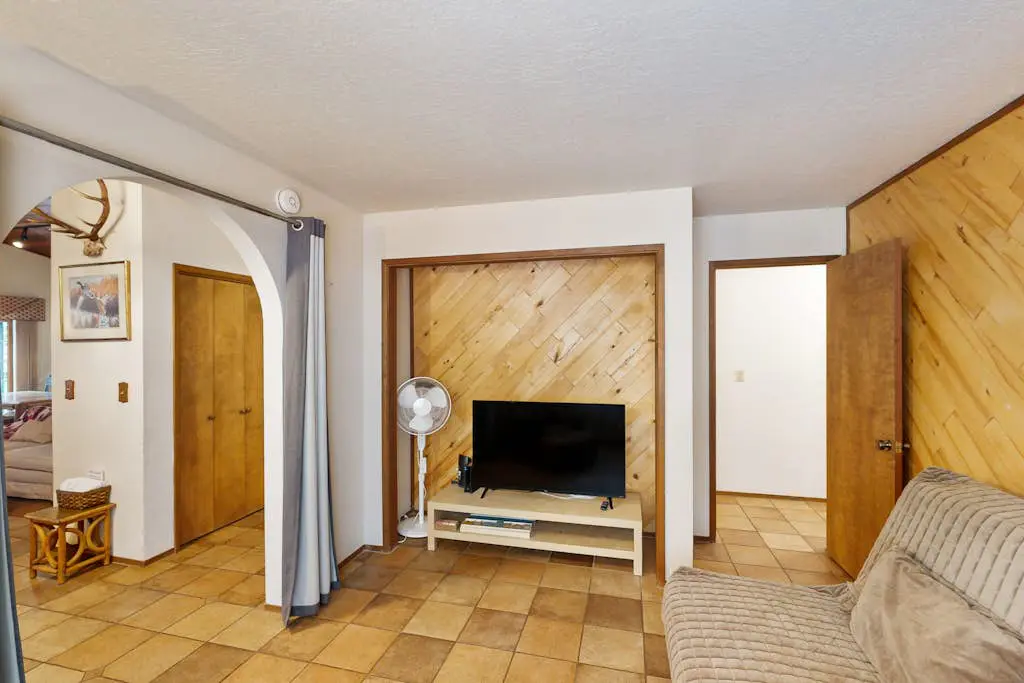 Dog-friendly retreat in Incline Village with fireplace & washer&dryer
