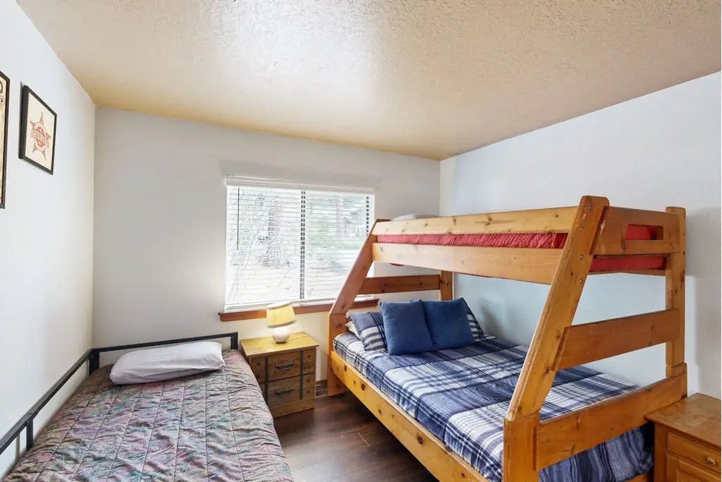 Dog-friendly retreat in Incline Village with fireplace & washer&dryer