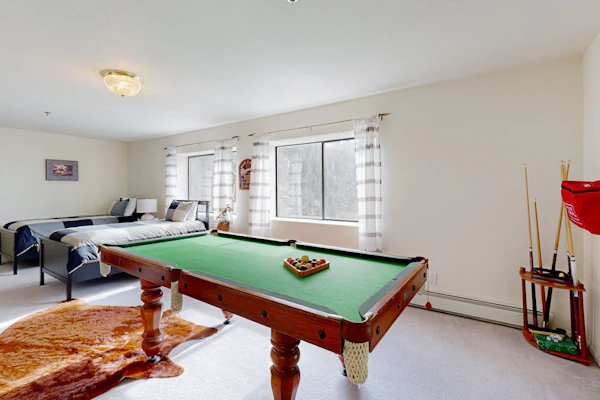 4Story Lakeview Retreat with Pool Table, Decks & Designer Vibes in Incline Village