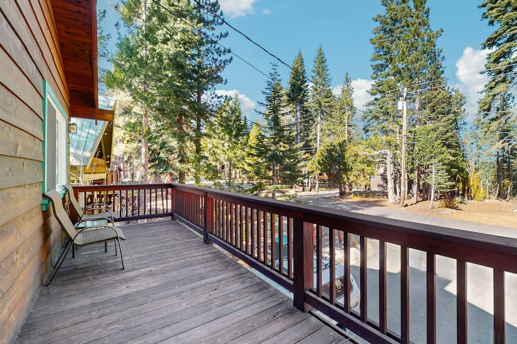 Family-Friendly Mountain Home with Decks, Views, Fireplaces, Walk to Beach