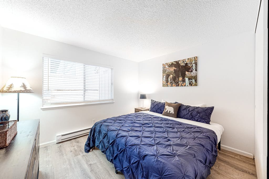 Ground Floor Condo with Free WiFi, Private W/D, and Full Kitchen