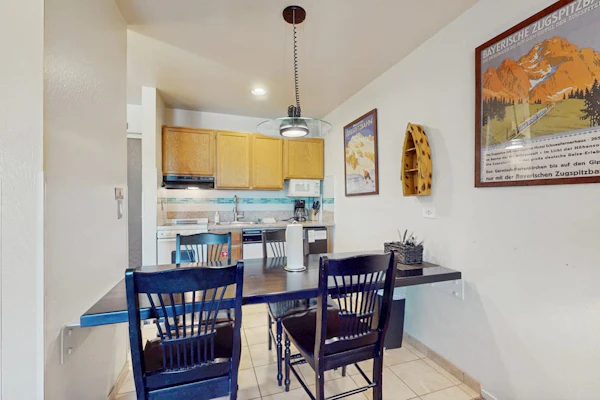 Lakefront resort condo 1 mile from Heavenly Ski Resort with free shuttle