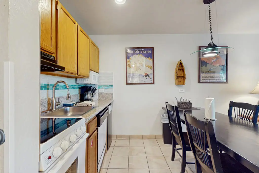 Lakefront resort condo 1 mile from Heavenly Ski Resort with free shuttle