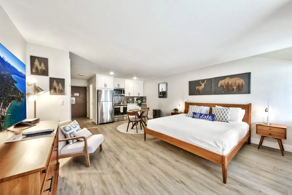 Delight in luxe amenities at this newly remodeled Lakeland Village studio