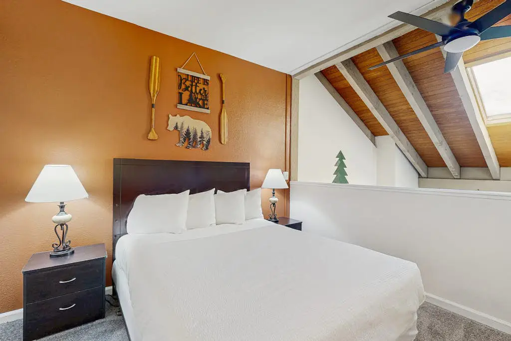 Lodge - 1 Bedroom with Loft