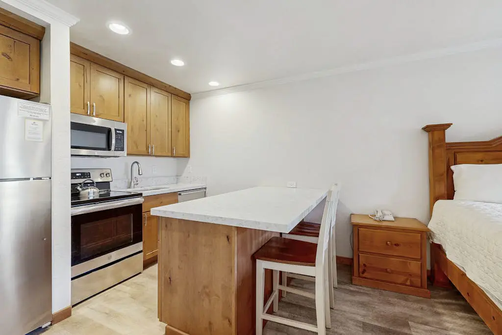 Lakeland Village 126