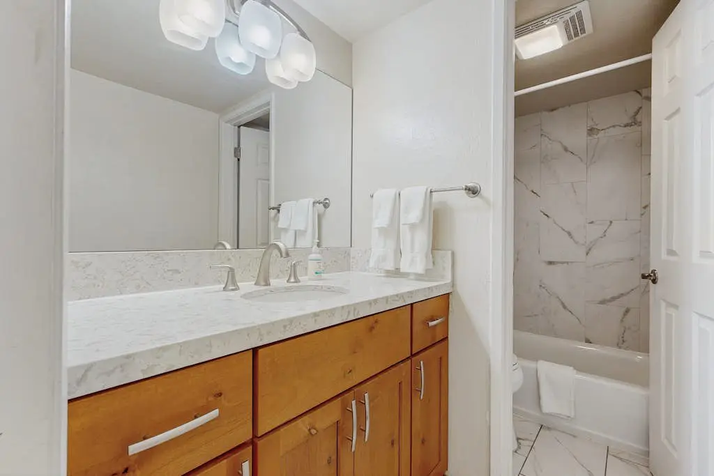 Lakeland Village 126